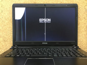 NY2400s 液晶割れ