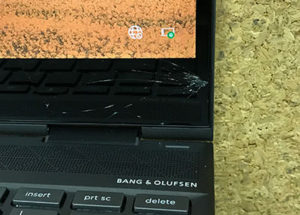 x360 13-ar0105AU 画面割れ