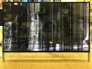 FMVF77D3B　液晶割れ