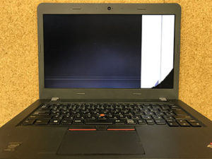 E450 液晶割れ 修理