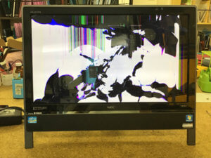 VN770/E 液晶割れ