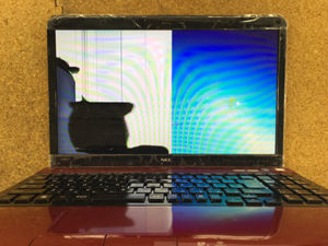 LS150F26R 液晶割れ