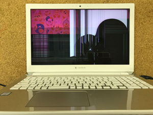 P2X5MBEG 画面割れ