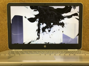 HP Pavilion - 15-au105tu