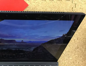 ideapad MIIX 720 液晶割れ