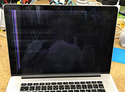 稼働品ジャンク MacBookPro A1286 15.4型 光るリンゴマーク