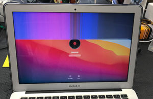 MacBook Air 画面が半分見えない