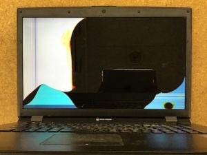 W170HN 液晶割れ