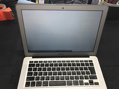 Mac 画面が真っ白の修理