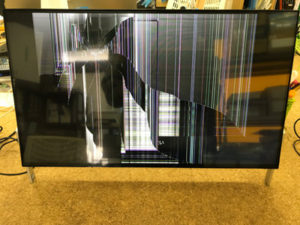 FMVF77B3B 液晶割れ