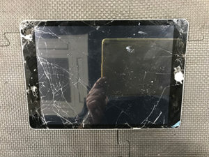 iPad 第8世代 A2429の液晶修理