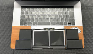 A1990 バッテリー交換