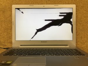 Z50-70　液晶割れ