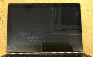 YOGA900-13ISK2 画面割れ