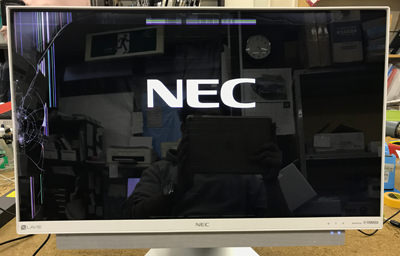 NEC PC-DA770KAW 画面割れ