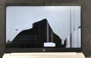 15s-fq1065TU 液晶割れ