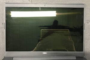 SN23N2GAH 液晶割れ