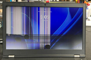 ThinkPad P15 Gen 2　液晶修理