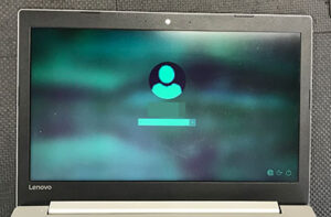 IdeaPad 320-15IKB パネル交換