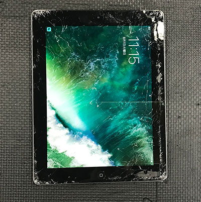 iPad 第4世代 A1460のタッチパネル割れ 分解修理 | 液晶修理センター