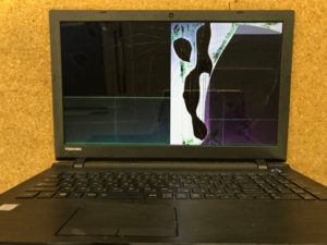 PAZ35UB-SWA 画面割れ