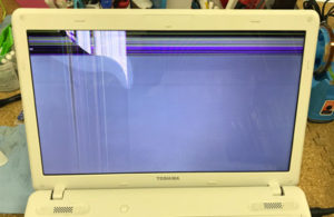 PB35022BSTW 液晶割れ