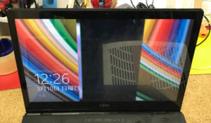 FMVA77RB 画面割れ