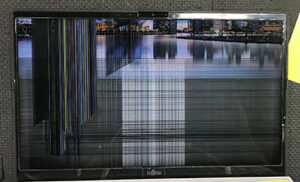 AH50/F1 液晶割れ