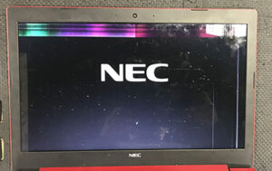 PC-NS700MAR-E3 液晶割れ