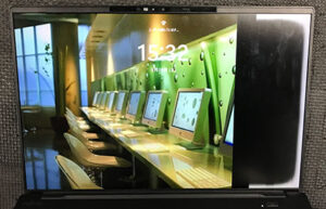 UH08/H3　液晶割れ