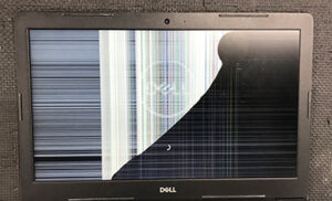 Vostro 3580　液晶割れ