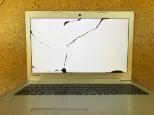 ideapad 310-15IKB 画面割れ