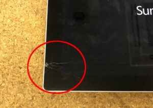 Surface 3 画面割れ