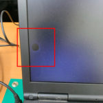 パソコンの画面に黒い丸がある場合の対処法、修理方法は？