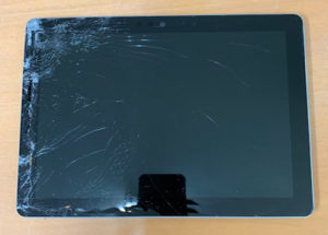 Surface Go 液晶割れ