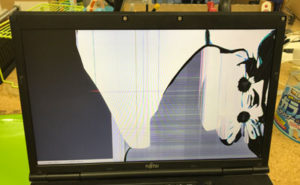 FMVNE4NE 画面割れ