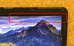 パソコン　画面に黒い線