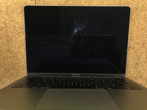 渋谷 MacBook Air 修理