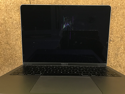 渋谷 MacBook Air 修理