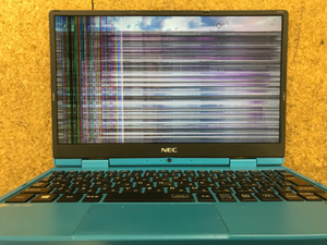 PC-NM150GAL 液晶割れ