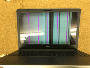 Inspiron 15 5567 画面割れ