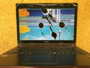 UH55/J 画面割れ修理