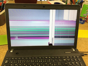 ThinkPad E540 液晶割れ