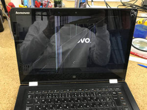 YOGA 3 14 画面割れ