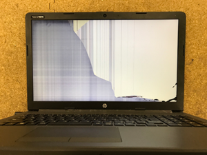 HP 250 G7 液晶割れ