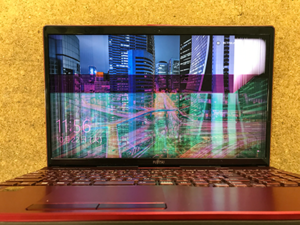 FMVA53C2R 液晶割れ