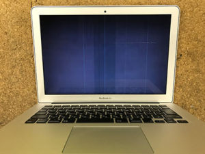 MacBook Air 画面の故障