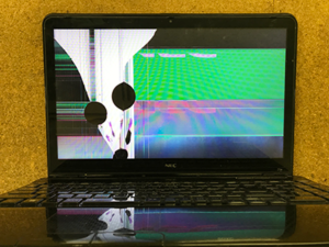 LS550/L 液晶割れ