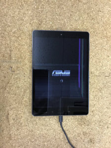 ZenPad Z500KL 液晶割れ