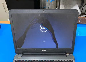 Latitude 3540 液晶割れ